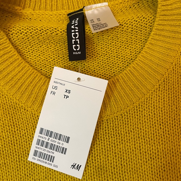 NEVER WORN light Sweater - Picture 2 of 3